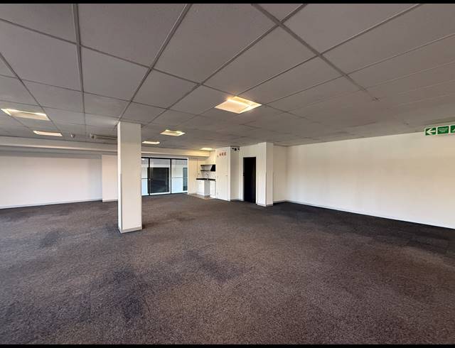 604M² OFFICE TO LET IN PARKTOWN